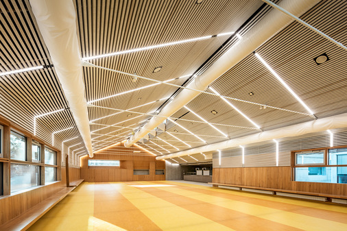 Auch innen ist die Mensa einladend und hell.