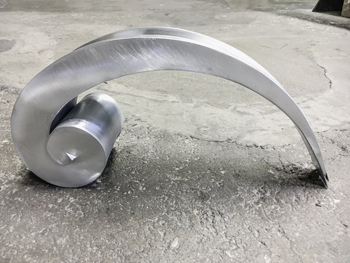 Ein gedrehtes Teilsegment wartet auf die Weiterverarbeitung