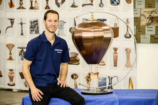 Heißluftballon aus Kupfer von Marcel Fenn
