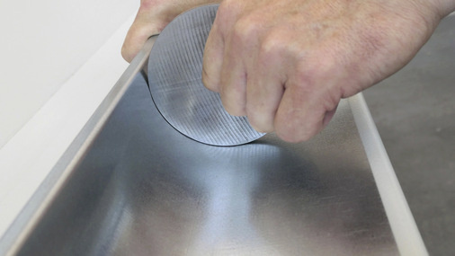 Qualitätskontrolle: Dank CrownTool sind die ­Radien der Profile auch in der Profilmitte exakt