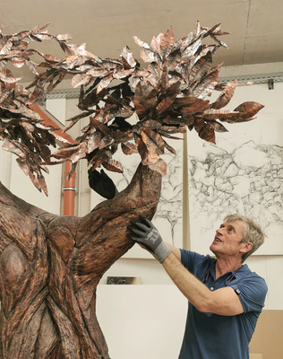 Der Baum war nicht die Schwierigkeit – die drehbare Krone war der Horror