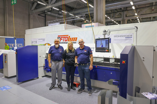 Walter Mauch, Andrea und Fabrizio Tonascia der FTO Maschinenservice GmbH repräsentieren die Schröder Maschinen Group