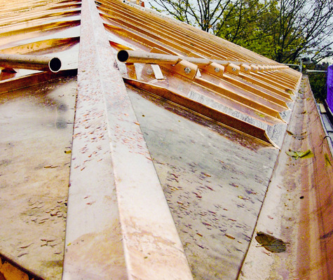 Gratleiste im Detail: Teil 2 dieses Fachartikels nimmt weitere Schwerpunkte der Leistendeckung in den Fokus