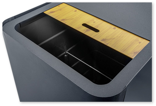 Die Design-Regentonne verfügt über einen praktischen Schiebedeckel