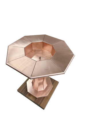 Kupferner Schachtisch