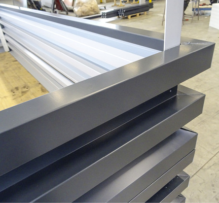 … erleichtern die Vormontage komplexer Metallelemente in der Werkstatt