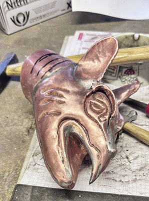 Die beiden Kopfhälften sind zusammengefügt