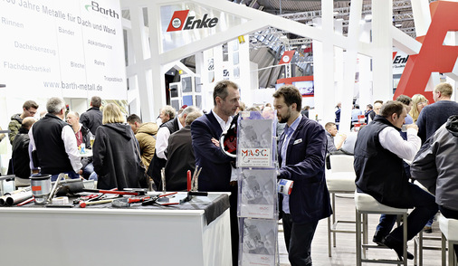 Fachgespräch am M.A.S.C.-Messestand