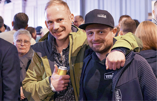  Unter den internationalen Gästen: der aus Instagram bekannte Spengler Niggi (Nicolas Crettaz) zusammen mit Nico Möst