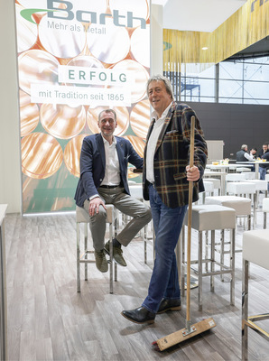   Warten auf den großen Ansturm: Martin Fischer (M.A.S.C.) und Harald Baisch (Gustav Barth GmbH)