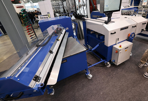 Neu: die Profiliermaschine SPM mit Querteilanlage QXA 60