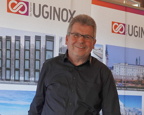   Jürgen Pflanz informiert über Edelstahl der Marke Uginox