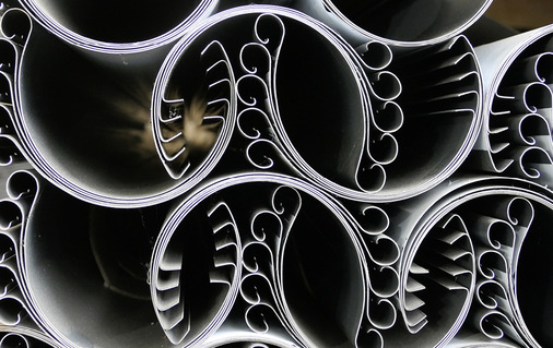  Runde Sache: Die Entwässerungsprodukte von Mazzonetto werden in unterschiedlichen Materialien, Farben und Oberflächen angeboten