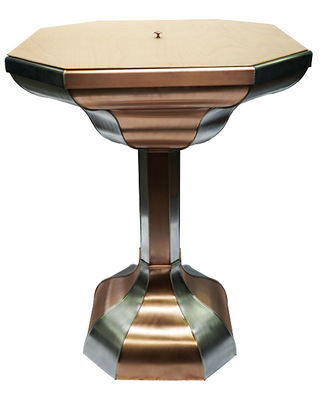  Melvin-Lars Schöffel baute diesen Stehtisch mit Bar