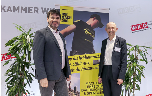  Alexander Eppler (stellv. Bundesinnungsmeister der österreichischen Spengler) mit ­Ulrich Leib (ZVSHK-Bundesfachgruppenleiter Klempnertechnik)