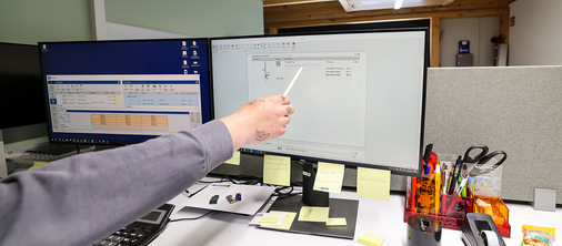 Im Werkstattbüro erfolgt die Profilplanung u. a. mit Bendex