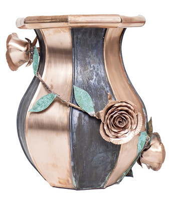  Kupfervase mit Zierrosen von Fabian Dietz