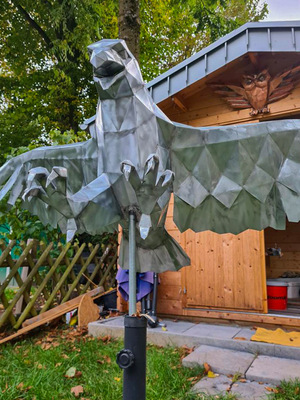 Stattlicher Adler aus der Werkstatt von Metallorigamer Torsten Thielmann