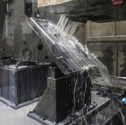 Bei der Fertigung der einzelnen Maschinenbauteile setzt die Jorns AG auch auf modernste Frästechnik