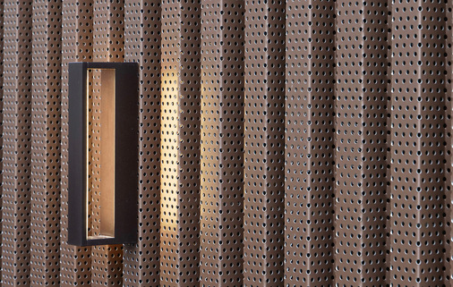 Die neuen Wellenprofile des Unternehmens können nach Kundenwunsch perforiert werden