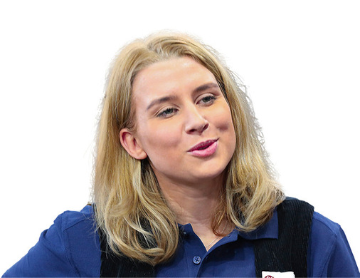 BAUMETALL-Onlineredakteurin Laura Kornhaaß freut sich auf Ihren Besuch: www.baumetall.de/extras