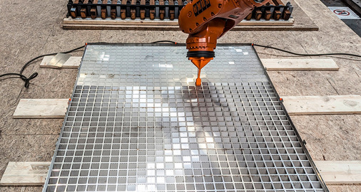 Mithilfe von Robotern können neue Produktionsprozesse genutzt werden