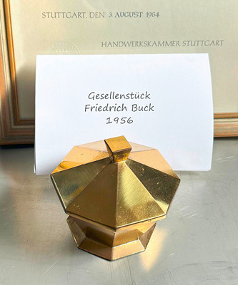 Die Messingdose von Friedrich Buck