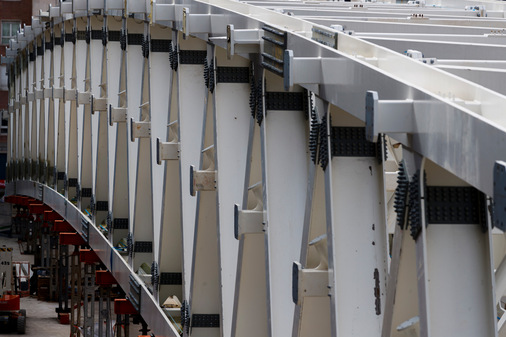 Die Nord- und Südtraversen für das Dach des Bernabéu-Stadions wurden vollständig aus S690 gebaut und wiegen jeweils fast 1.500 Tonnen