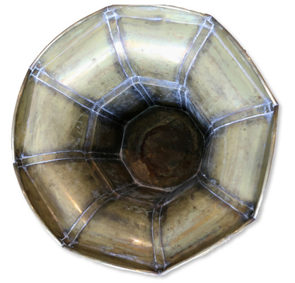 Beeindruckender Blick in das Innere des Meisterpokals