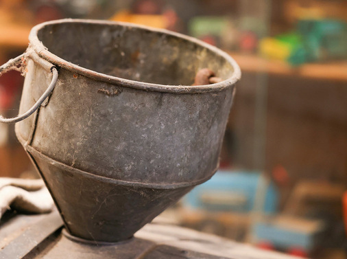 Mit Drahteinlagen ausgesteifte Trichter waren früher anerkannte Gesellenstücke