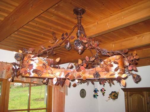 Imposanter Rosenlüster von Holger Wunderlich