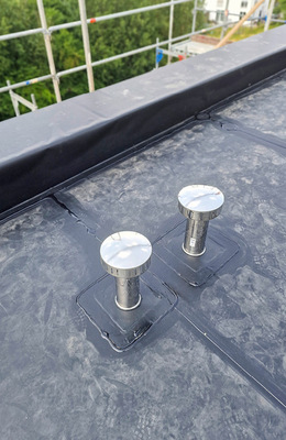 Lüftungsdurchführung im Flachdach