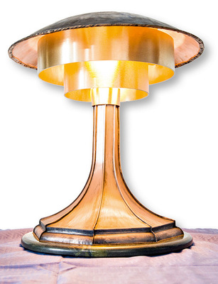 Künstlerisches Leuchtmittel für Schreibarbeiten