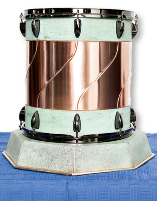 Blechtrommel mit Sockel