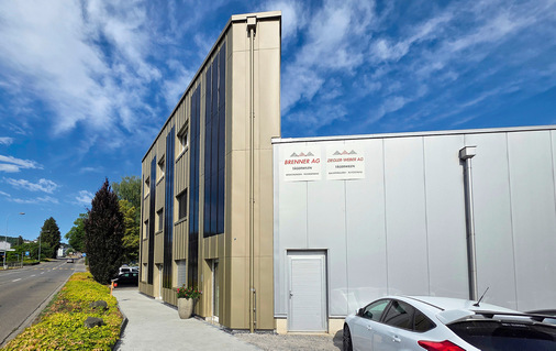 An der schmalsten Seite ist das Gebäude nur etwa 1 m breit