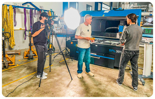 Videoaufnahmen am Spenglerlaser bei der Gebrüder Spiegel AG