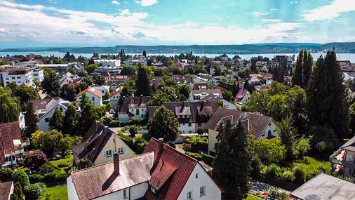 Traumhaft: Der Blick vom Penthouse auf den Bodensee