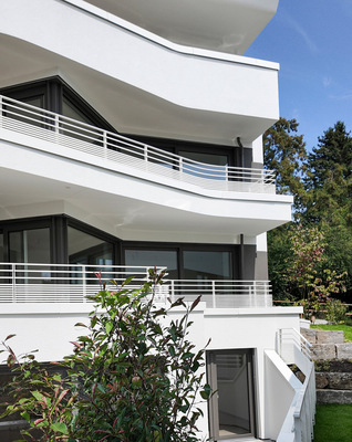 Wie aus einem Guss: Geländer, Fassaden und passende Aluminiumprofile