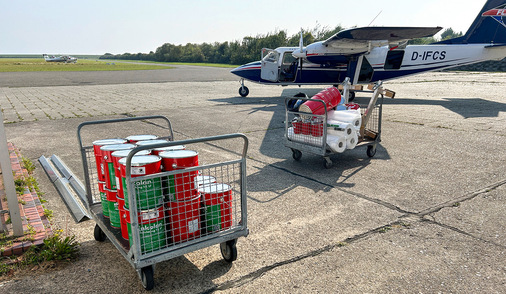 Hervorragender Service: Coba-Handelspartner Heitkamm lieferte alle Materialien per Inselflieger