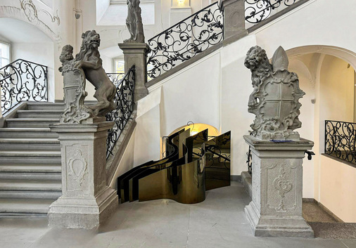 Blick ins Ausstellungsgebäude