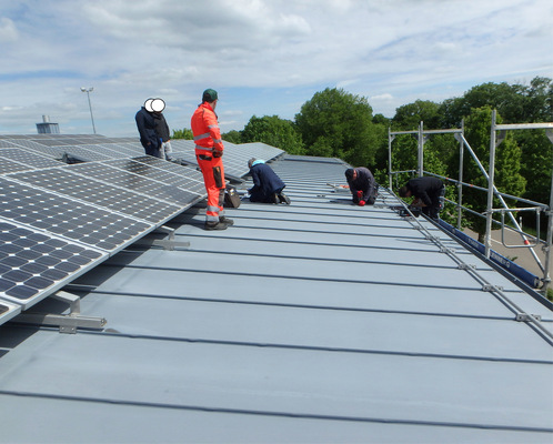 Zur Ursachenfindung und Klärung des Sachverhalts findet ein Ortstermin mit allen Beteiligten und ihren Prozessbevollmächtigten statt