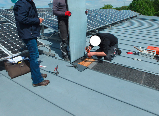 Zur gewissenhaften Ursachenfeststellung ist am Ortstermin oftmals eine Bauteilöffnung erforderlich. Dabei empfiehlt sich eine konstruktive Zusammenarbeit