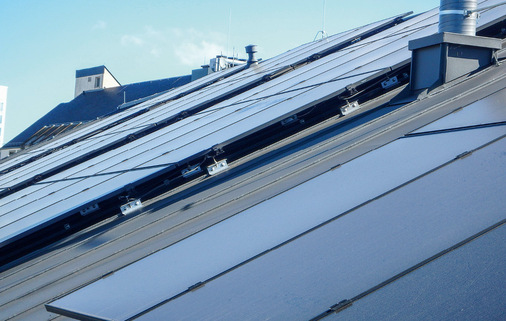 Die PV-Anlage wurde fachgerecht montiert. Eine Falzöffnung war somit nicht erforderlich