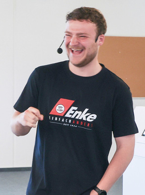 Enke-Juniorfabrikant Max Kainzinger im Pressezentrum des Nürburgrings