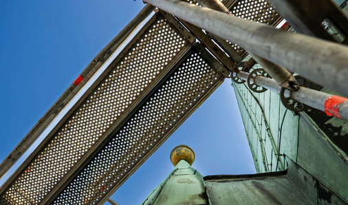 Beeindruckender Blick in den Hamburger Himmel
