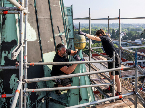 ... wird zur Restauration entfernt