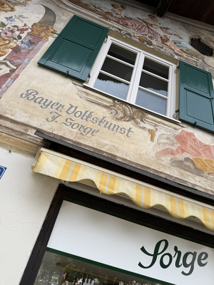 Traditionsverhaftet sein verursacht Sorgen