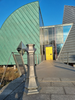 Entrance area and the award-winning masterpiece in front of the European Plumber and Coppersmith Museum