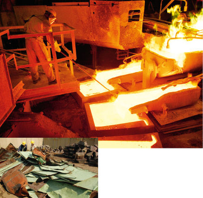 Durch das Einschmelzen bei Aurubis kann das Altkupfer praktisch zu 100 % wiederverwendet werden. Die elektrolytische Raffination ermöglicht es, unedle und edle Verunreinigungen aus Kupfer restlos zu entfernen