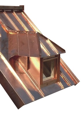 30DachmodellRundum bekleidete Gaube mit Grat- und FirstkappenMaterial: Kupfer Verbindung: Falztechnik